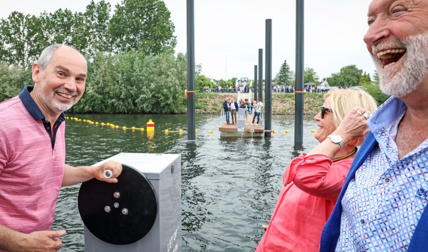 Opening trekpontje Zandmeren