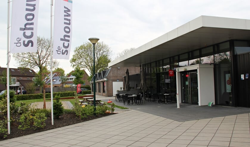 • De entree van Dorpshuis De Schouw.