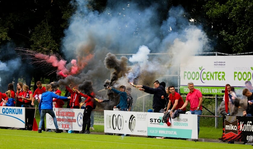 • Nacompetitiefinale De Zwerver-SV Meerkerk (2-2, DZ wint na strafschoppen)