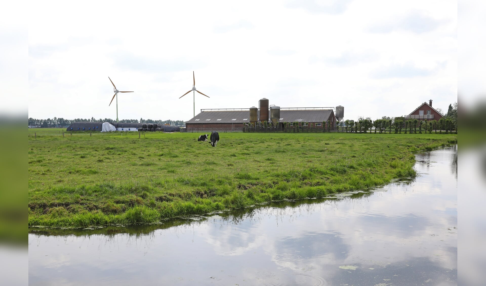 • De windturbines op het perceel Graafland 68 in Groot-Ammers.