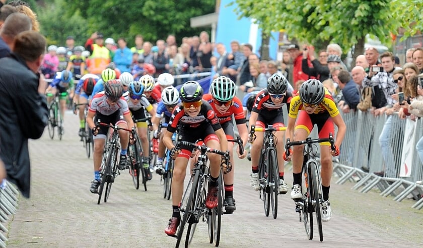 • Daan Hartog spurt naar het brons.