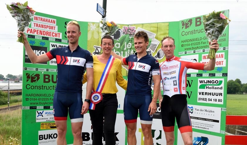 • Het podium in de funklasse met v.l.n.r. Tijmen Pesselse, Arjan van Dijk en Dirk-Jan Verspuij.