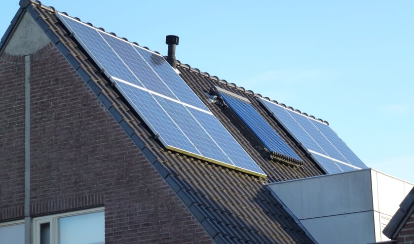 • Zonnepanelen bij een eerdere duurzaamheidsactie in Hoornaar.