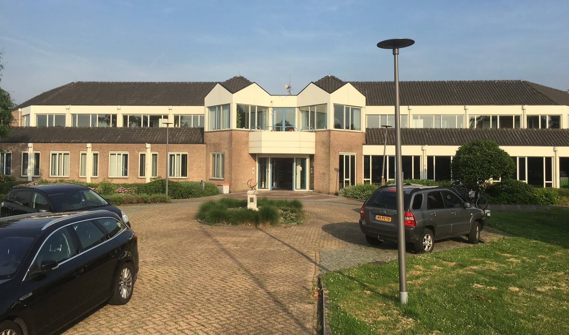 • Zodra De Spil klaar is, wordt de raadzaal in Hoornaar geschikt gemaakt als werklocatie.