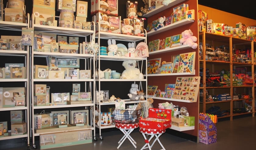 • Er is o.a. ruime keus in kraamcadeautjes en babyspullen.