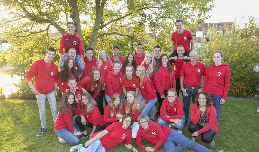 • De Alblasserwaardse jongeren brachten zelf het geld voor het project bijeen.