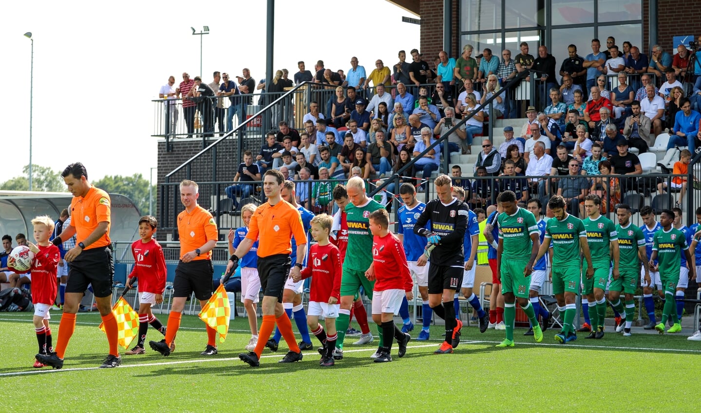 • De opkomst van FC Den Bosch en FC Dordrecht.