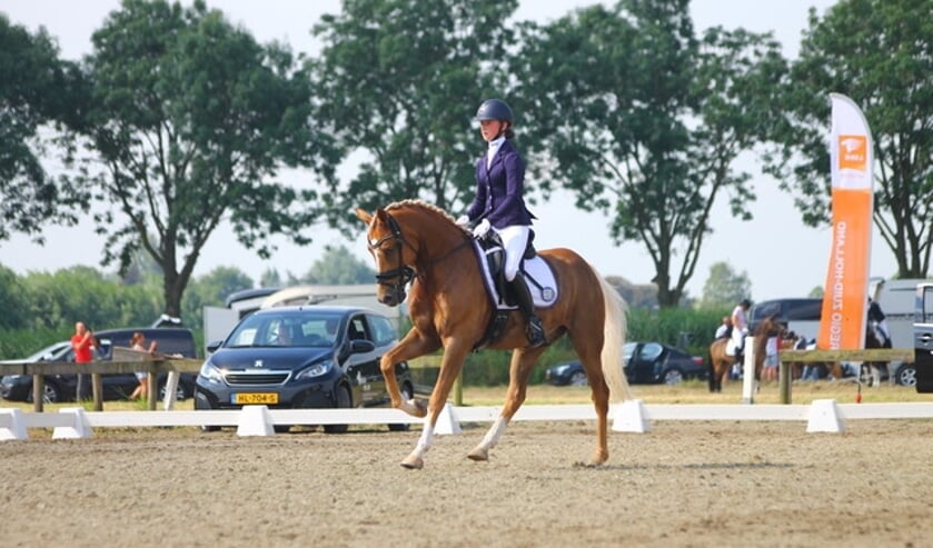 Ilse de Wilde met Falco.
