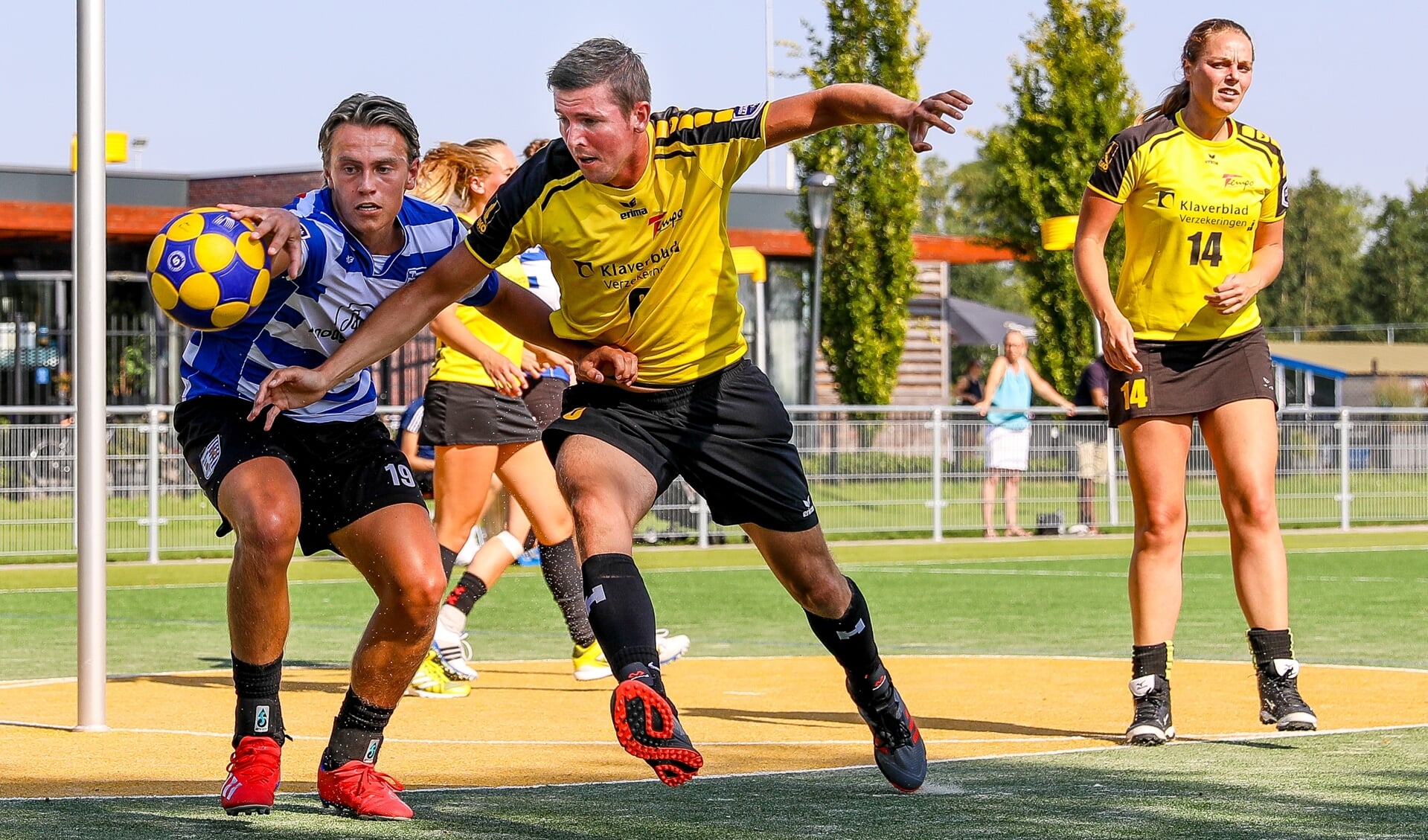 • Tempo en AKC Blauw Wit speelden in 2019 om  de KortbalTotaal Cup.