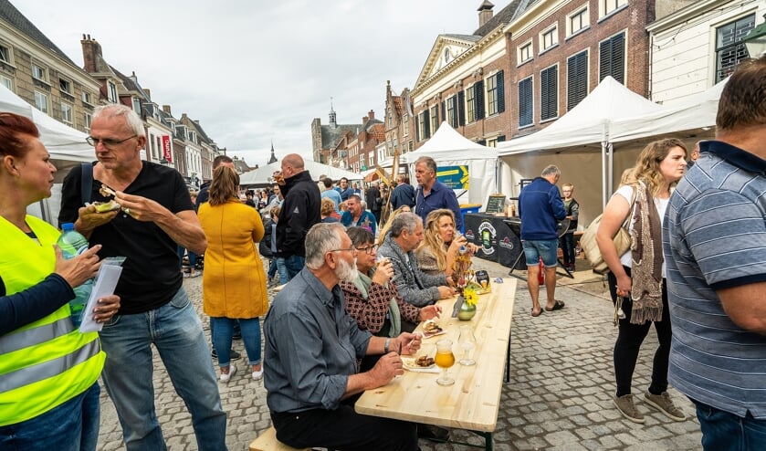 • Het afgeblazen evenement Proef Vianen krijgt een vervolg in Vianen Proeft.