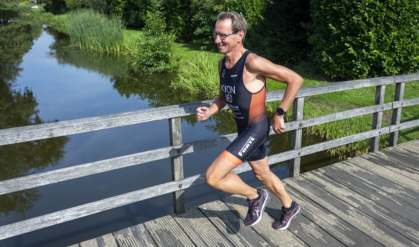 • Theo Kion tijdens een looptraining.
