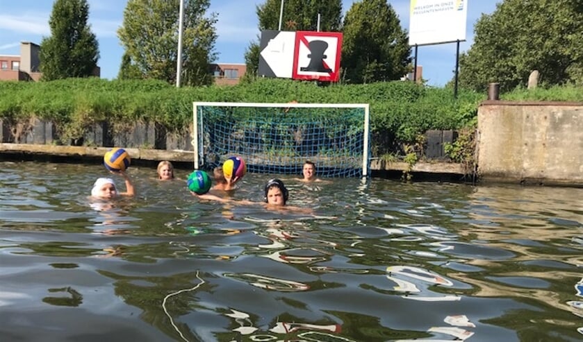In de toekomst zal er gebruik gemaakt worden van een opblaasbaar veld
