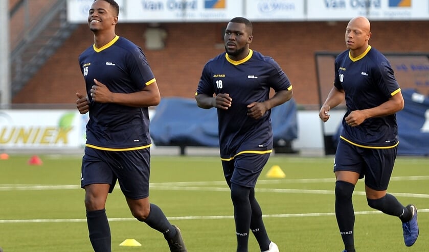 <p>• Royston Drenthe.</p>