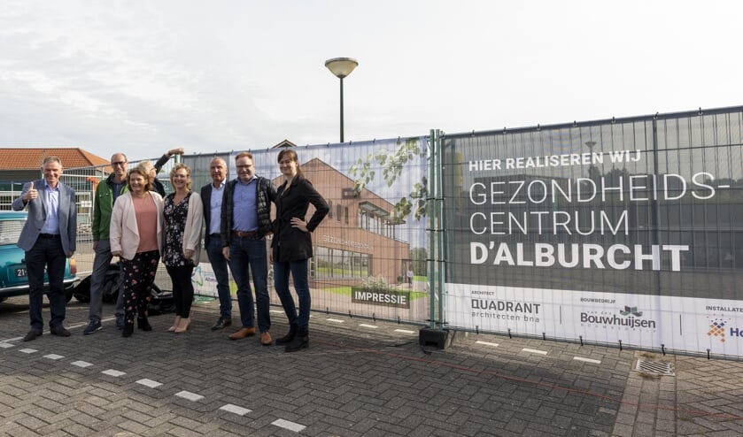 • Vrijdag werd stilgestaan bij de start van de verbouwing.