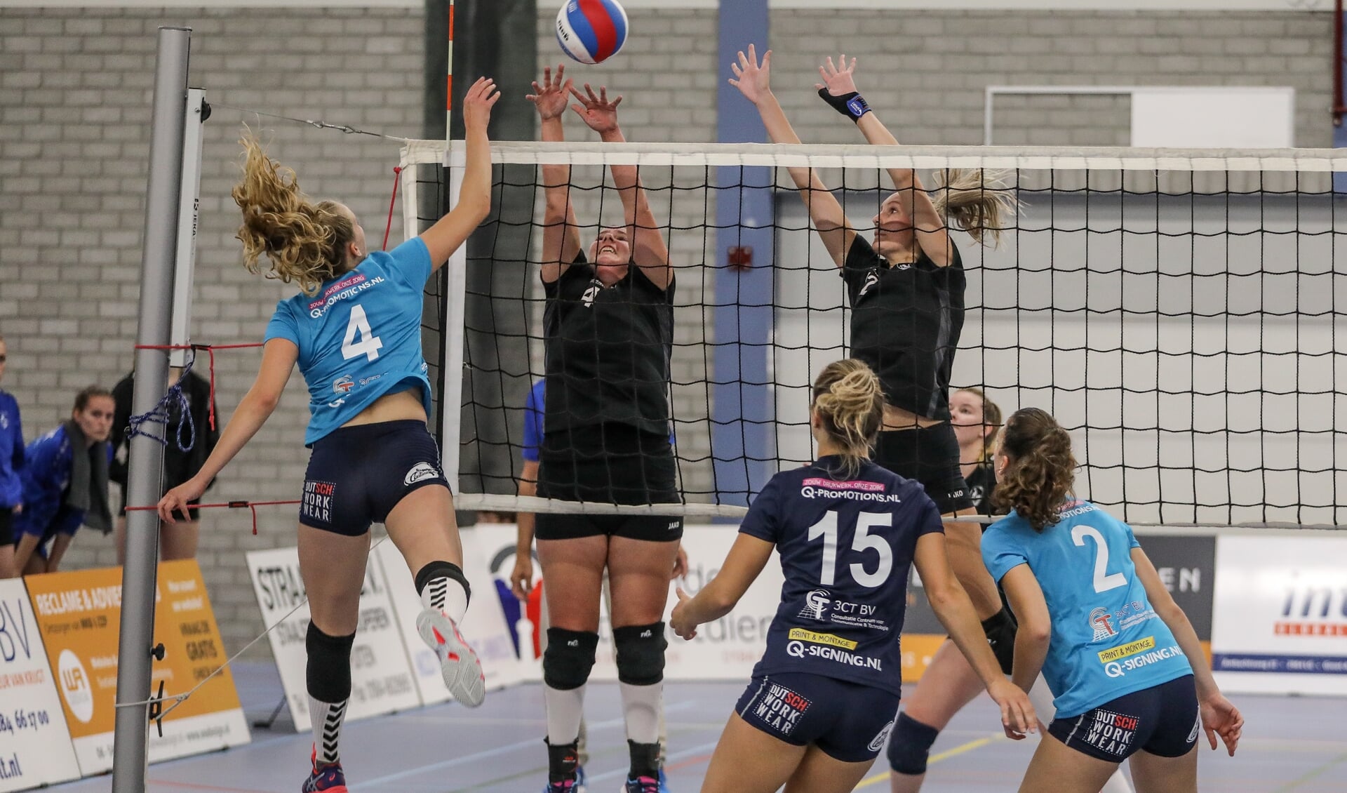 • VC WIK - Volley Tilburg (2-3).