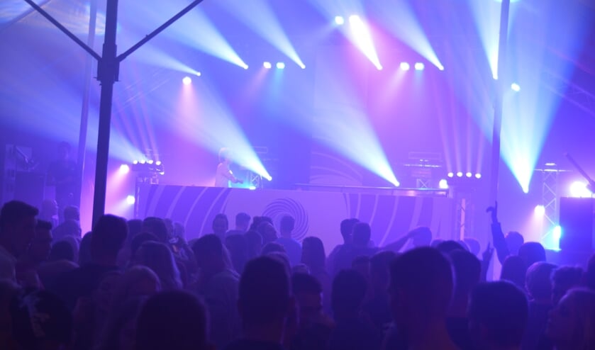 • Pluspop, jaarlijks feest in Cabauw.