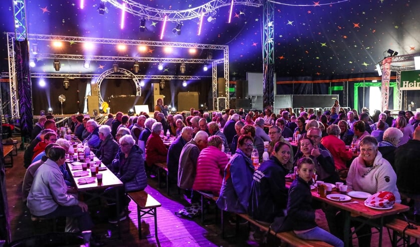 • Het Meerkerkse dorpsontbijt.