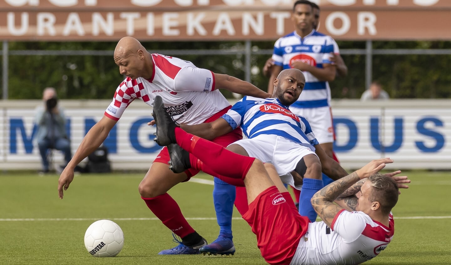 • Kozakken Boys - Spakenburg (4-2).