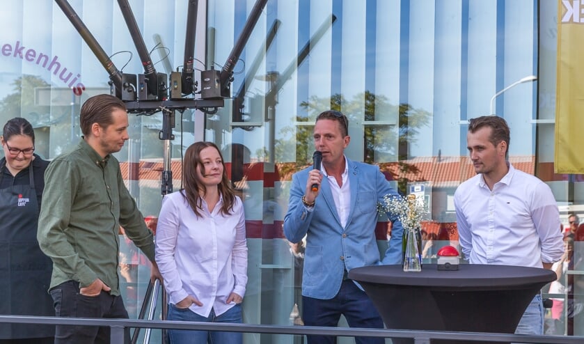 • Rob Geus deed de heropening van Frittella.