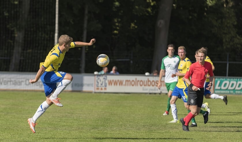 • Woudrichem - ASV Arkel (5-0).