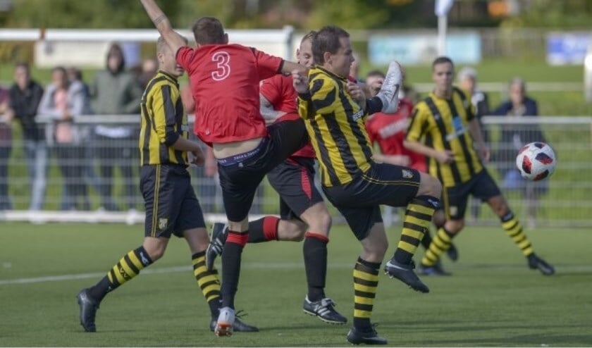 • Spitsuur tijdens de burenruzie Haastrecht-Stolwijk.