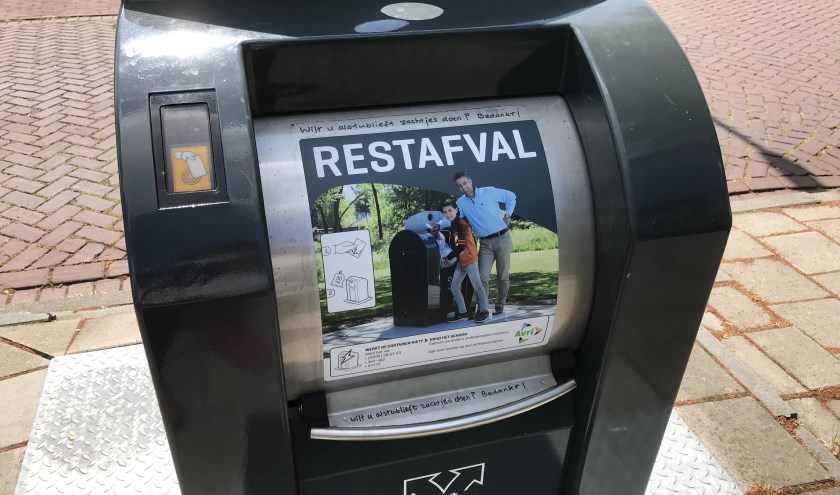 • Overal in de regio werden ondergrondse containers geplaatst.