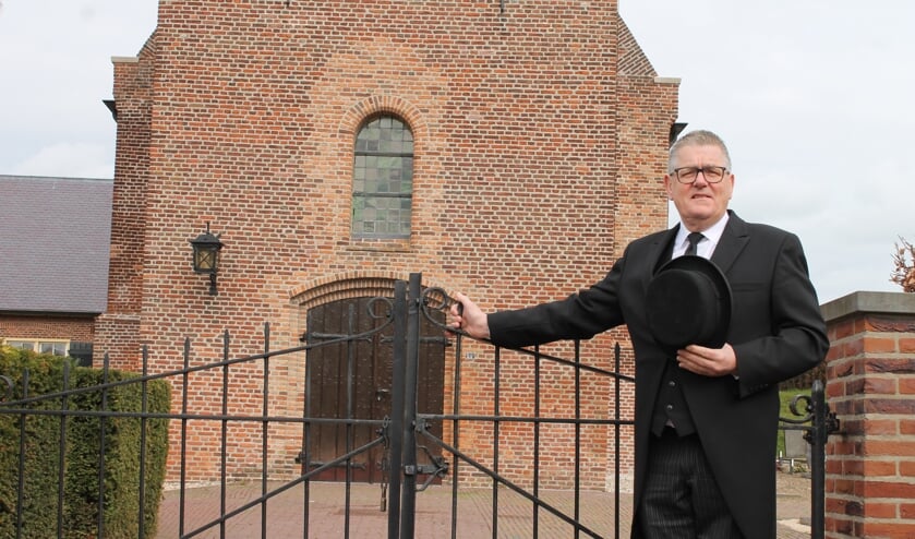 Marry de Jong runt zijn uitvaartonderneming op geheel eigen wijze.