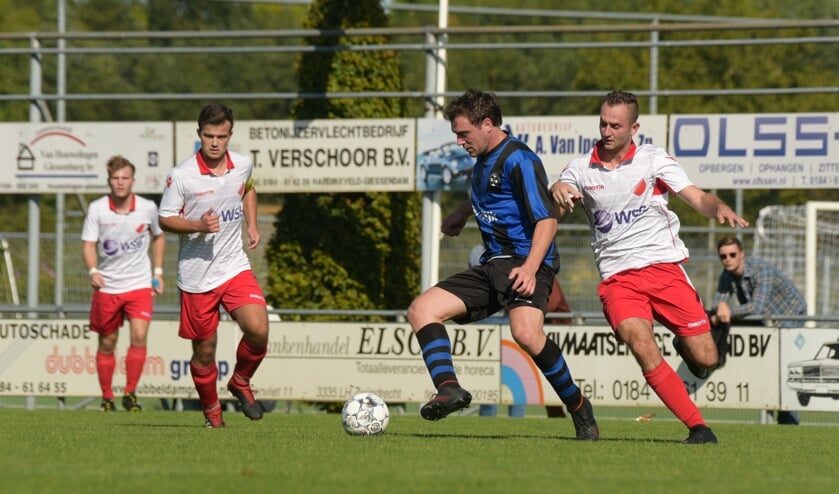• Hardinxveld - Streefkerk (2-1).
