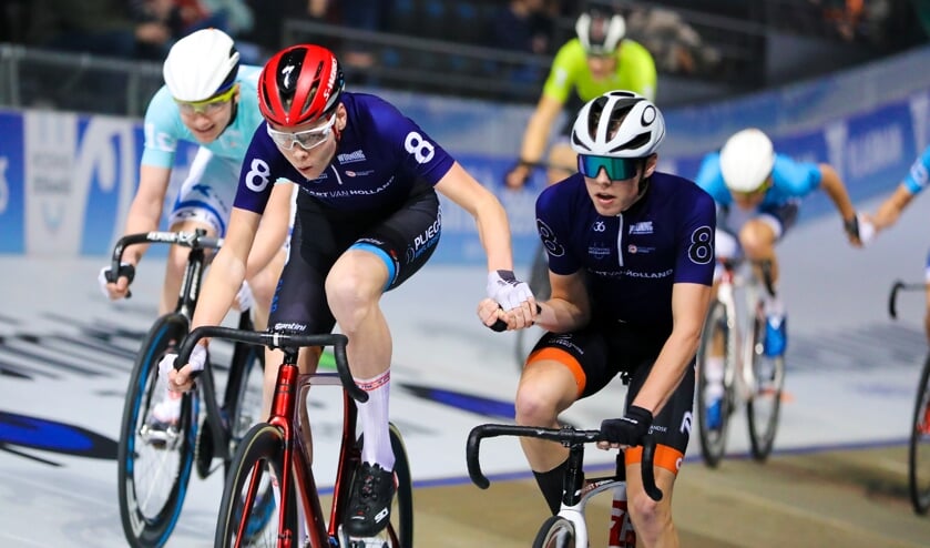 • Noël Luijten (rode helm) in actie tijdens de Holland Talents Cup 2020.