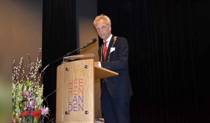 • Sjors Fröhlich, burgemeester van Vijfheerenlanden.