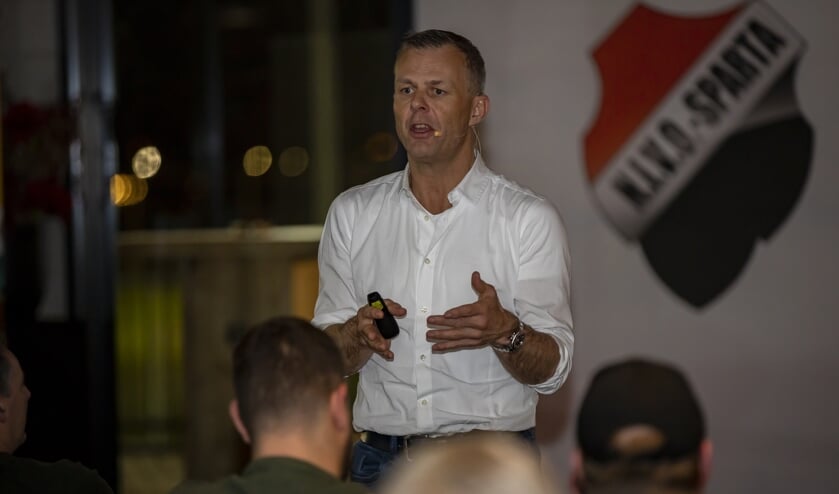 • Björn Kuipers inspireerde tachtig man bij Nivo Sparta.