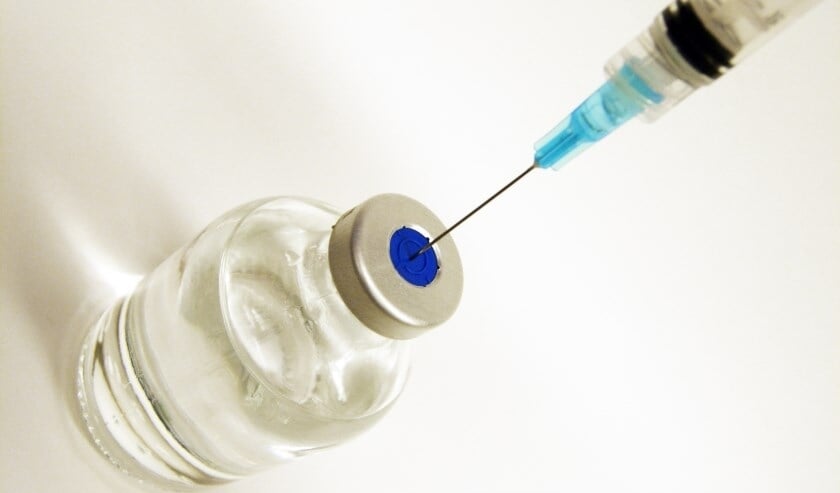 <p>• Huisartsen in Krimpen aan den IJssel roepen inwoners op om zo snel mogelijk een afspraak te maken bij de GGD als zij een uitnodiging hebben ontvangen. Ook al is de vaccinatielocatie wat verder weg. </p>