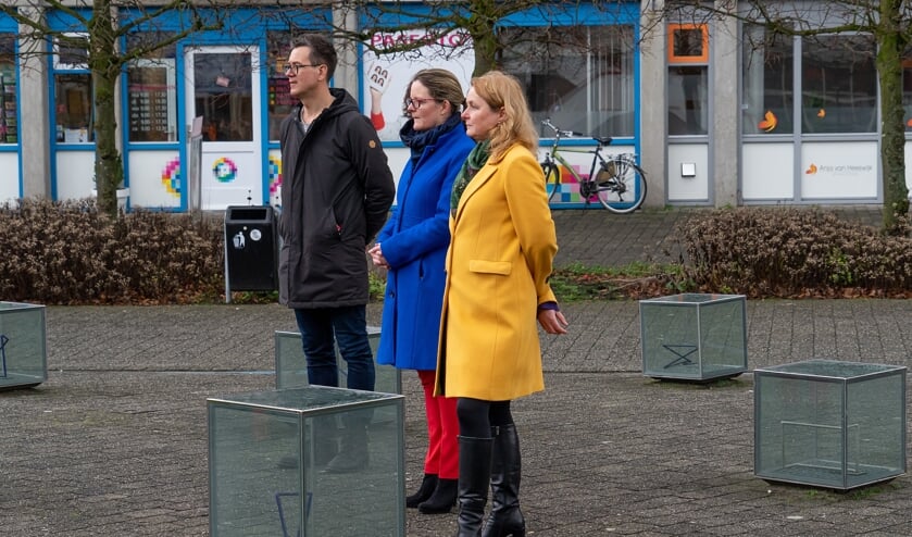 Stenen gelegd door scholieren bij Holocaust Monument Levenslicht