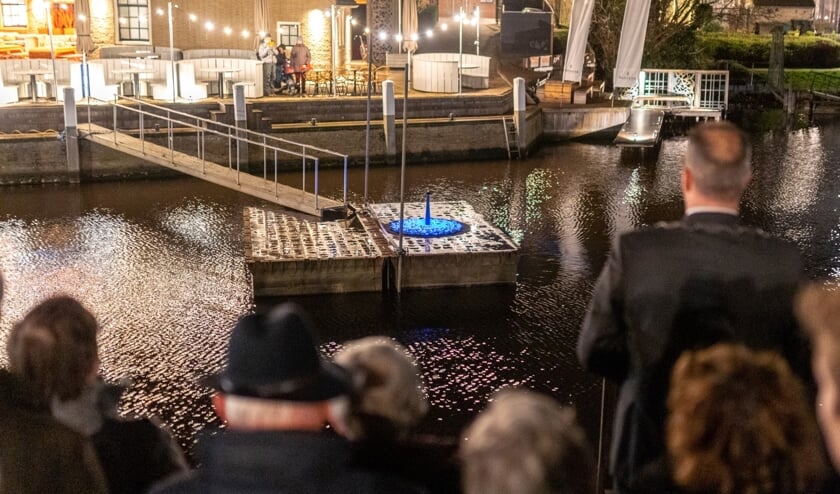 • De onthulling van het holocaustmonument Levenslicht