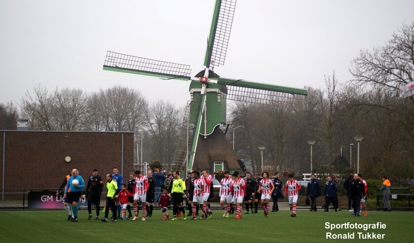 • SVW - Lekkerkerk (2-0).