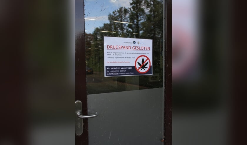 <p>• Drugspanden worden tijdelijk gesloten. De deur is niet van het pand uit het verhaal.</p>