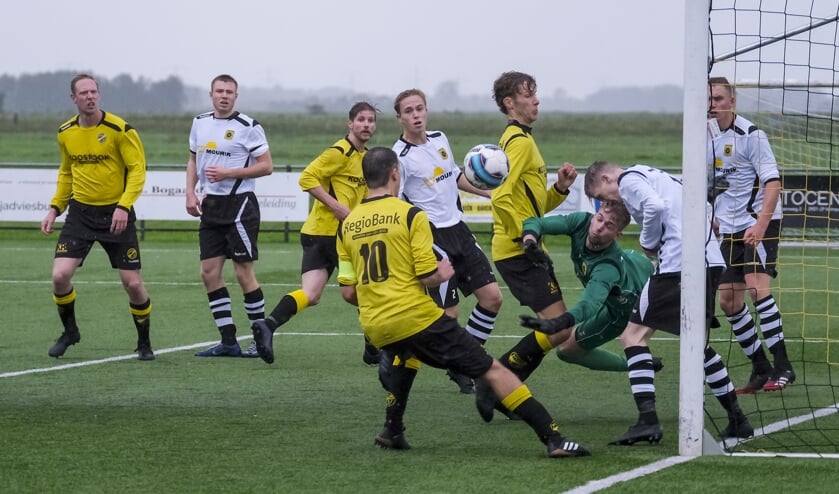 <p>• FC Perkouw - Groot-Ammers (1-1).</p>