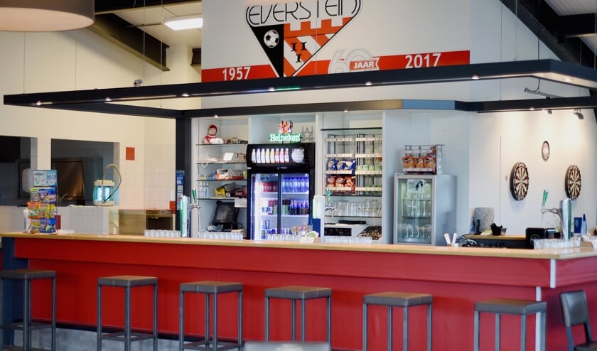<p>• Ook de kantine van SC Everstein was zaterdag gesloten.</p>