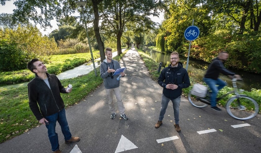 <p>• Tim Breur, Nieck Alderliesten en Albert de Jong gaan cursussen over de natuur verzorgen.</p>