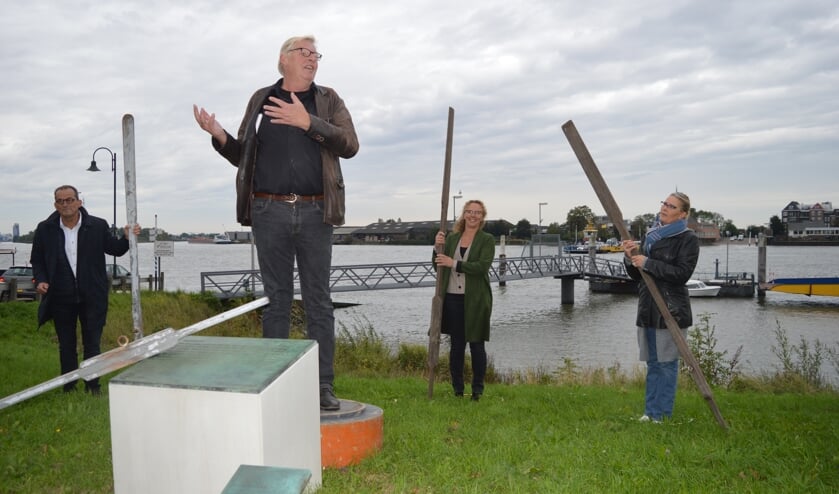 • Johan Quik, Han Koolmees. Nicolette van der Weide en Greetje Heijstek.