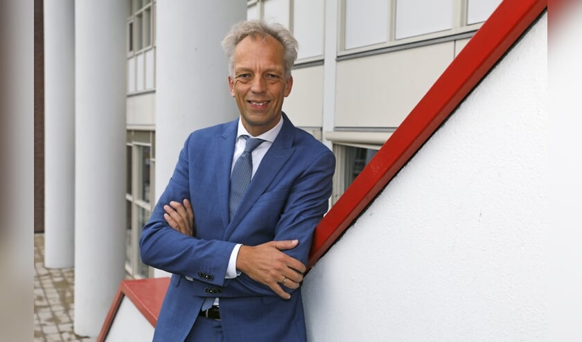 <p>• Sjors Fröhlich, burgemeester van Vijfheerenlanden.</p>