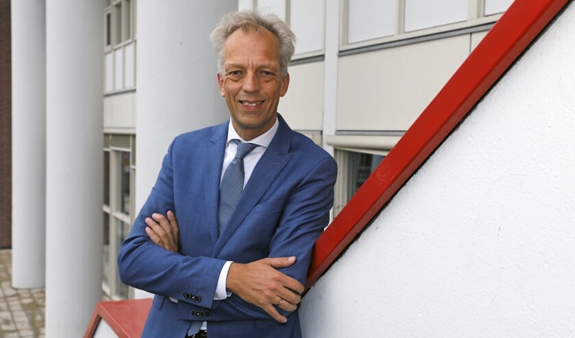 <p>• Sjors Fröhlich, burgemeester van Vijfheerenlanden.</p>