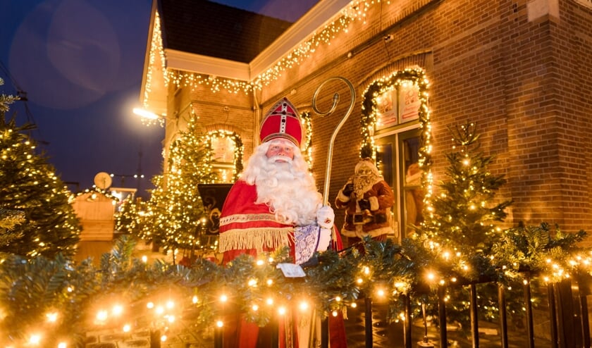• Sinterklaas op bezoek bij The Christmas Station in Arkel.