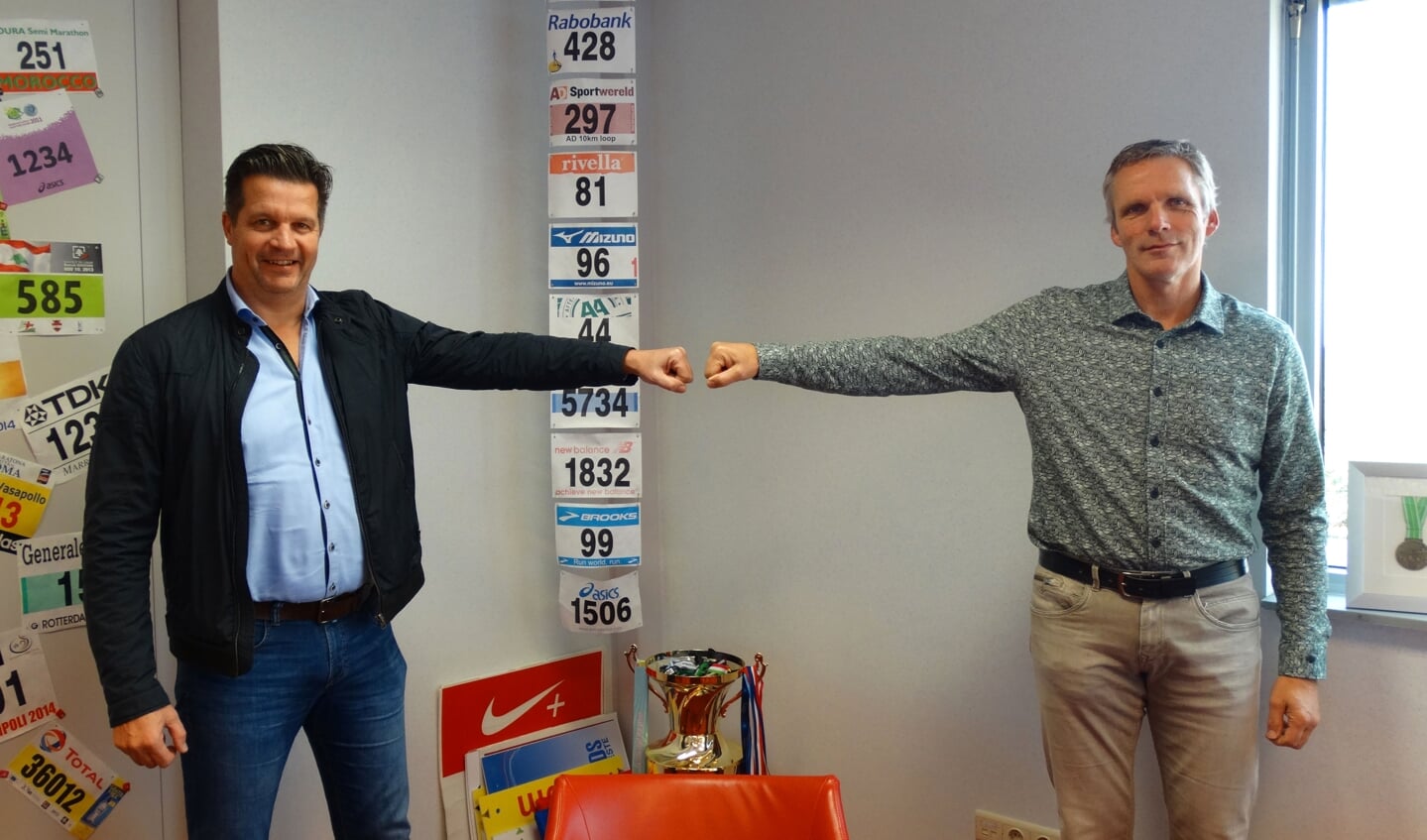 • Bram Visser (links) bezocht Barend den Ouden van Pro’mes Event Supplies.