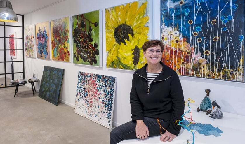 <p>• Anneke Swanink in haar galerie.</p>