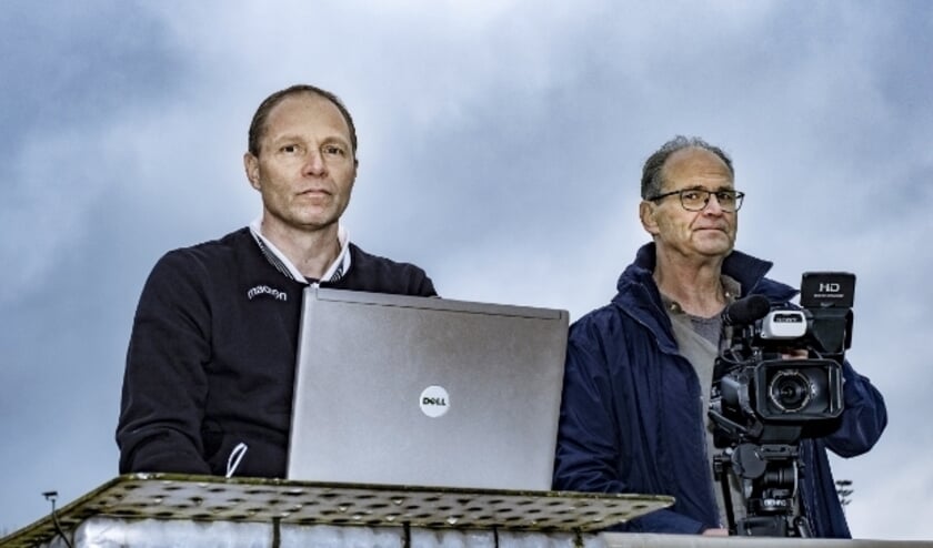 <p>Mark van der Waaij (links) en Stephan Mosheuvel: goud waard voor KCC. (Foto: Wijntjes Fotografie)</p>  