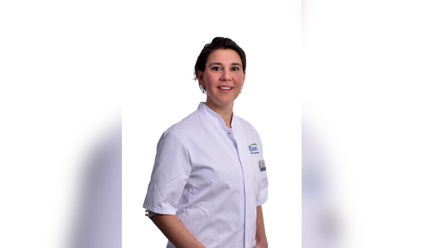 • Internist-infectioloog Hannah Visser.