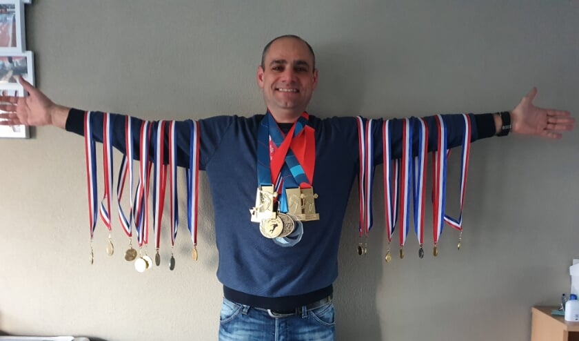 • Sandro Cara neemt na een imposante carrière afscheid van de schaatssport.