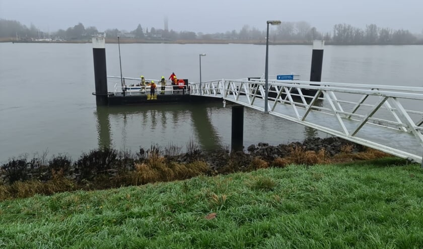 • De zoekactie naar de mogelijke drenkeling in Kinderdijk.