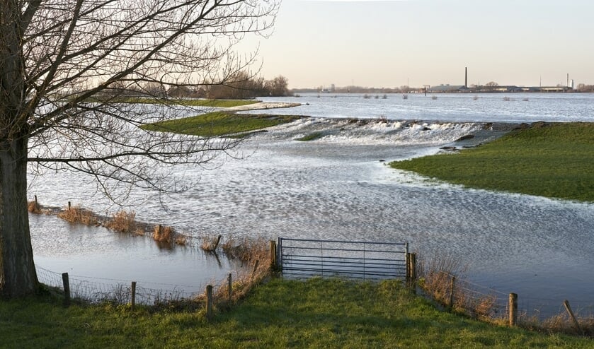 • De Waal bij Wamel.